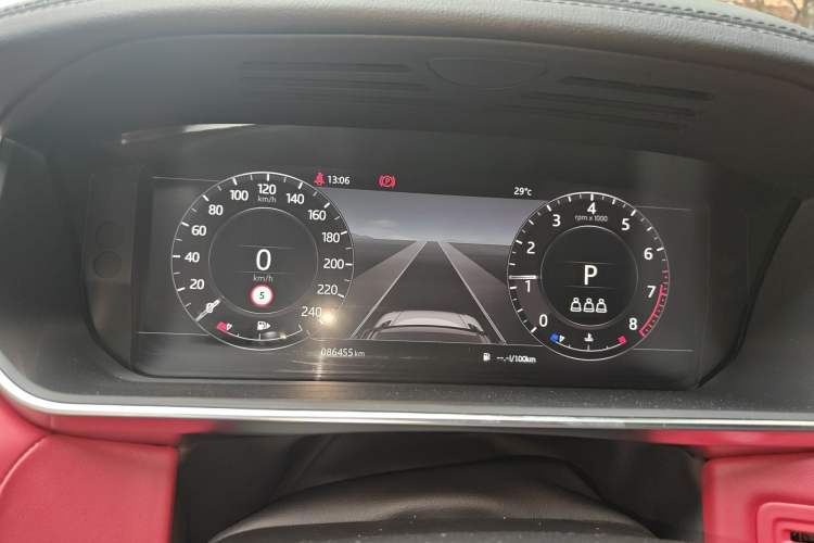 Used Land Rover Range Sport 2020 3.0 L6 HSE DYNAMIC Instrument Cluster
