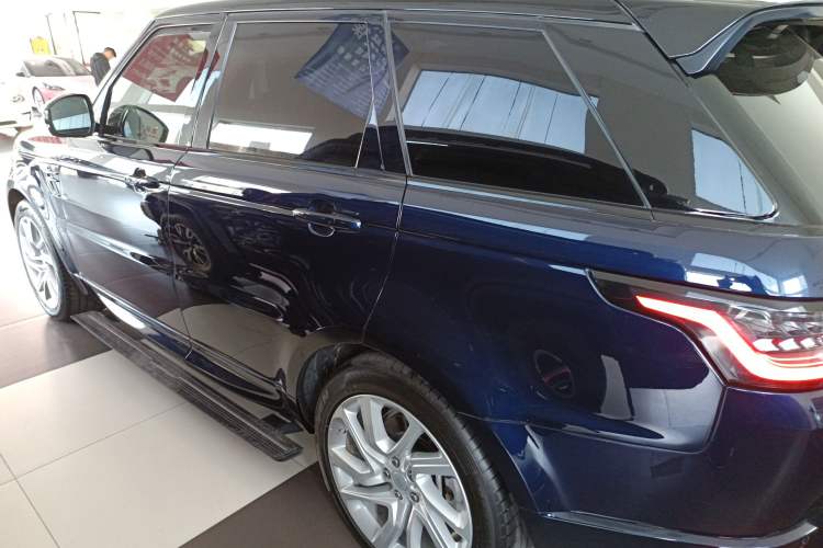 Used Land Rover Range Sport 2020 3.0 L6 HSE DYNAMIC Left Side