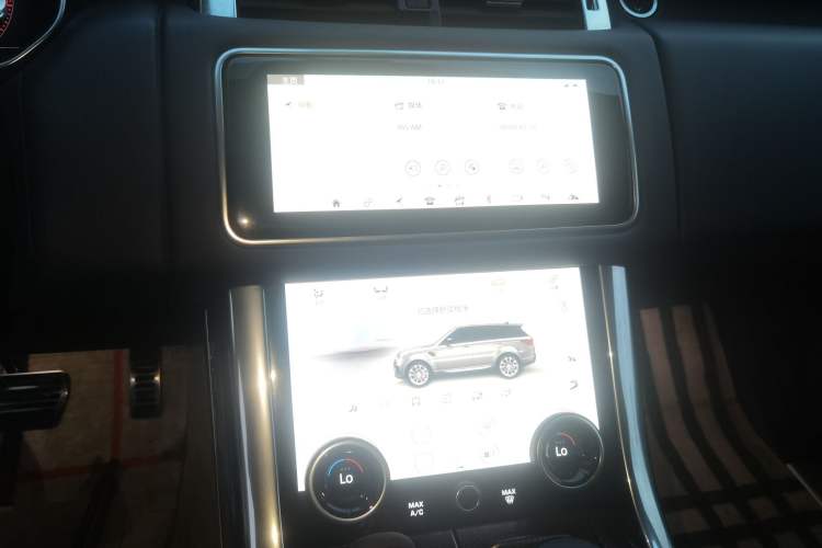 Used Land Rover Range Sport 2020 3.0 L6 HST Audio And AC Panel
