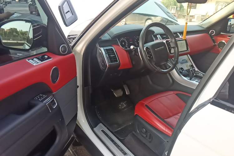 Used Land Rover Range Sport 2020 3.0 L6 HSE DYNAMIC Driver Seat