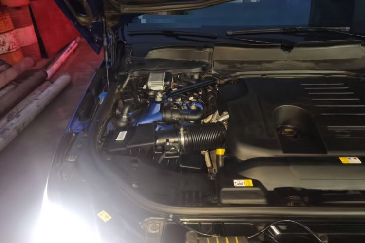 Used Land Rover Range Sport 2020 3.0 L6 HST Engine Bay Right