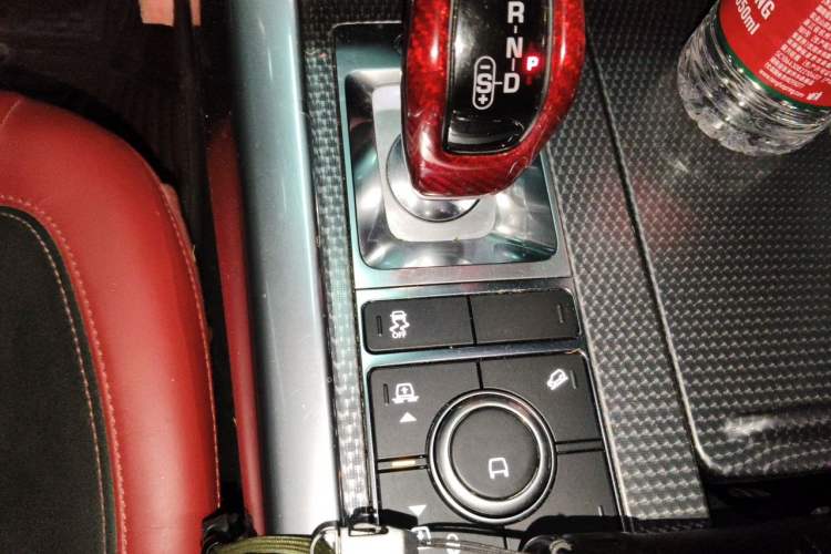 Used Land Rover Range Sport 2020 3.0 L6 HSE DYNAMIC Gear Lever