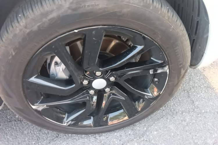 Used Land Rover Range Sport 2020 3.0 L6 HSE DYNAMIC Right Front Wheel Hub