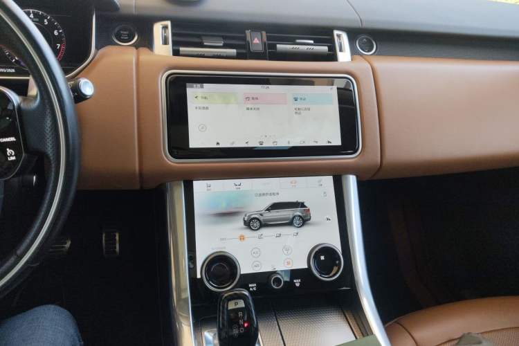 Used Land Rover Range Sport 2020 3.0 L6 HSE DYNAMIC Audio And AC Panel