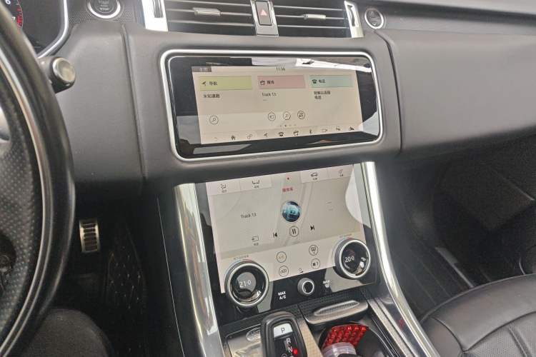 Used Land Rover Range Sport 2020 3.0 L6 HSE DYNAMIC Audio And AC Panel