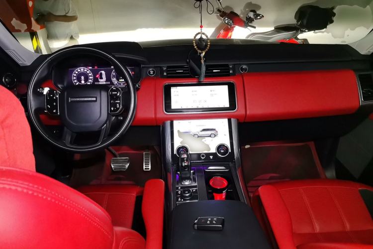 Used Land Rover Range Sport 2020 3.0 L6 HSE DYNAMIC Center Console