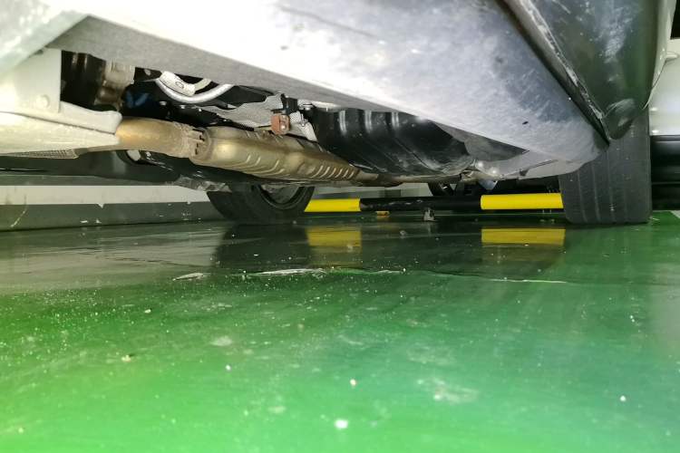 Used Land Rover Range Sport 2020 3.0 L6 HSE DYNAMIC Chassis Front Left