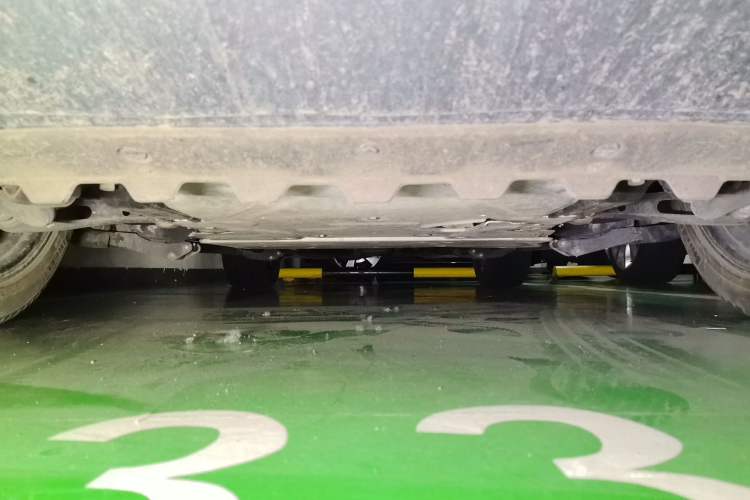 Used Land Rover Range Sport 2020 3.0 L6 HSE DYNAMIC Chassis Front