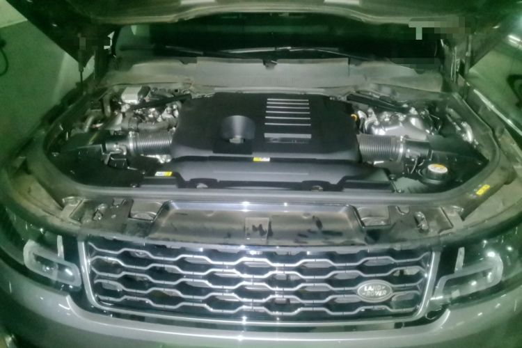 Used Land Rover Range Sport 2020 3.0 L6 HSE DYNAMIC Engine Bay
