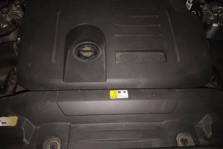 Used Land Rover Range Sport 2020 3.0 L6 HSE DYNAMIC Engine Bay