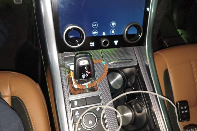 Used Land Rover Range Sport 2020 3.0 L6 HSE DYNAMIC Gear Lever