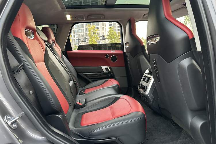 Used Land Rover Range Sport 2020 5.0 SC V8 SVR Interior 13