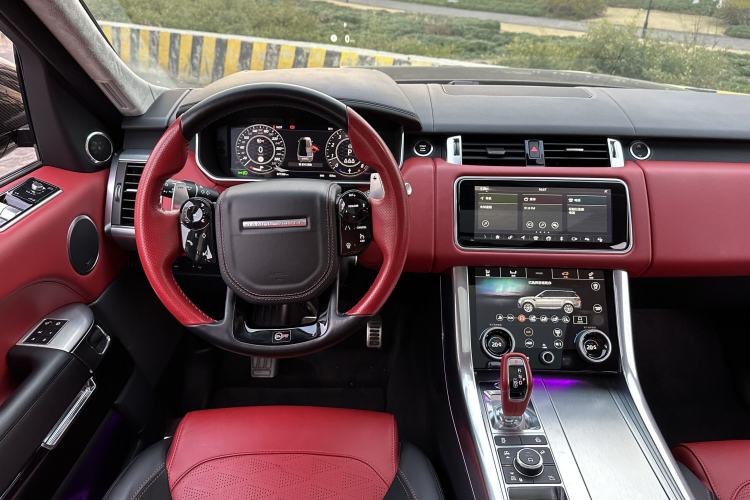 Used Land Rover Range Sport 2020 5.0 SC V8 SVR Interior 4