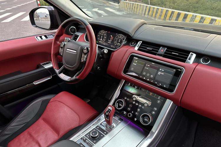 Used Land Rover Range Sport 2020 5.0 SC V8 SVR Interior 8