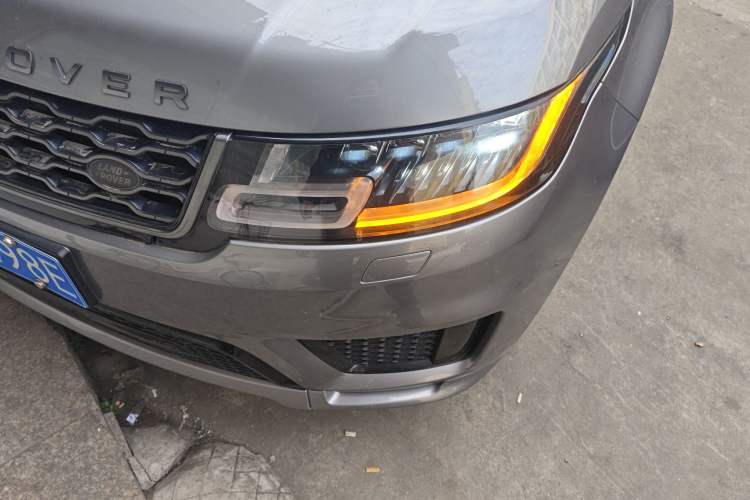 Used Land Rover Range Sport 2020 3.0 L6 HSE DYNAMIC Left Front Headlight