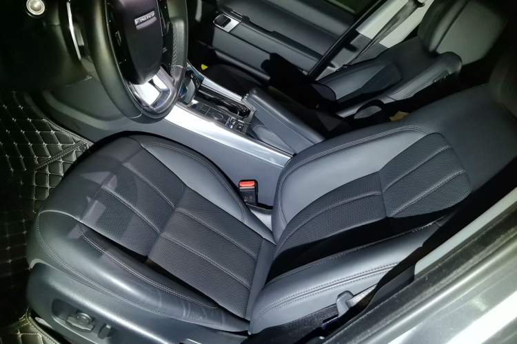 Used Land Rover Range Sport 2020 3.0 L6 HSE DYNAMIC Left Front Seat