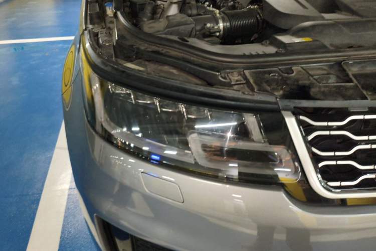 Used Land Rover Range Sport 2020 3.0 L6 HSE DYNAMIC Right Front Headlight