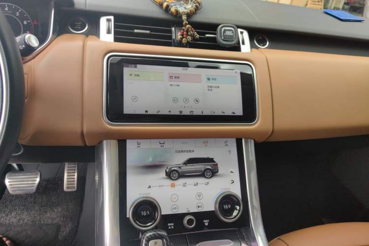 Used Land Rover Range Sport 2020 3.0 L6 HSE DYNAMIC Audio And AC Panel