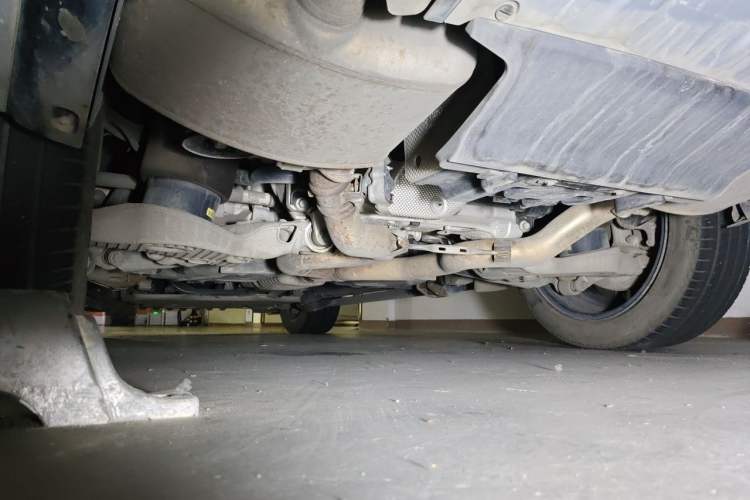 Used Land Rover Range Sport 2020 3.0 L6 HSE DYNAMIC Chassis Rear Left