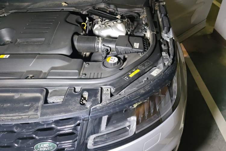 Used Land Rover Range Sport 2020 3.0 L6 HSE DYNAMIC Engine Bay Left