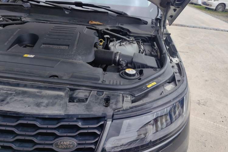 Used Land Rover Range Sport 2020 3.0 L6 HSE DYNAMIC Engine Bay Left