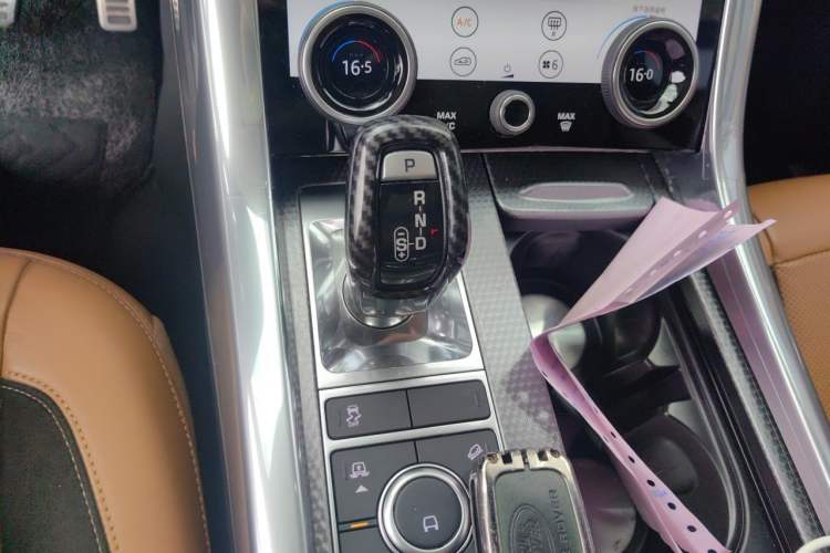 Used Land Rover Range Sport 2020 3.0 L6 HSE DYNAMIC Gear Lever