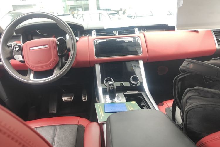 Used Land Rover Range Sport 2020 3.0 L6 HST Center Console