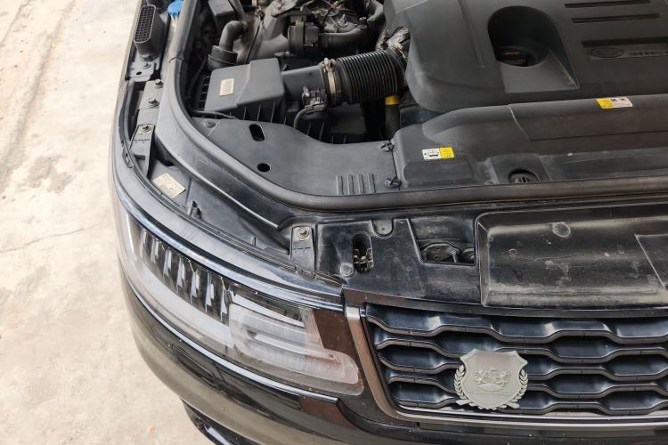 Used Land Rover Range Sport 2020 3.0 L6 HSE DYNAMIC Engine Bay Right