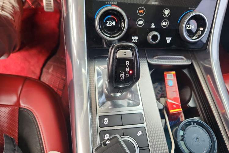Used Land Rover Range Sport 2020 3.0 L6 HSE DYNAMIC Gear Lever