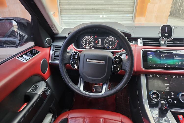 Used Land Rover Range Sport 2020 3.0 L6 HSE DYNAMIC Steering Wheel