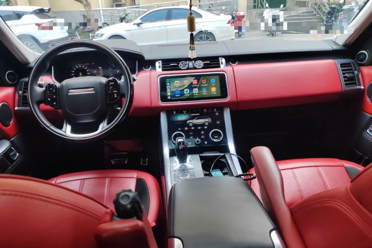 Used Land Rover Range Sport 2020 3.0 L6 HSE DYNAMIC Center Console