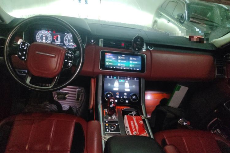 Used Land Rover Range Sport 2020 3.0 L6 HSE DYNAMIC Center Console