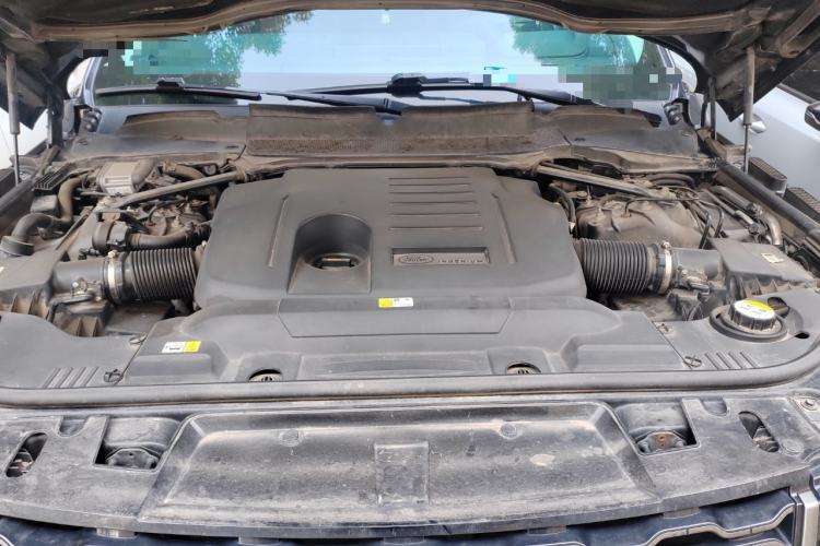 Used Land Rover Range Sport 2020 3.0 L6 HSE DYNAMIC Engine Bay