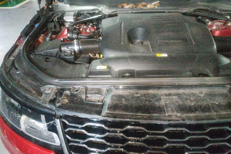 Used Land Rover Range Sport 2020 3.0 L6 HSE DYNAMIC Engine Bay Right