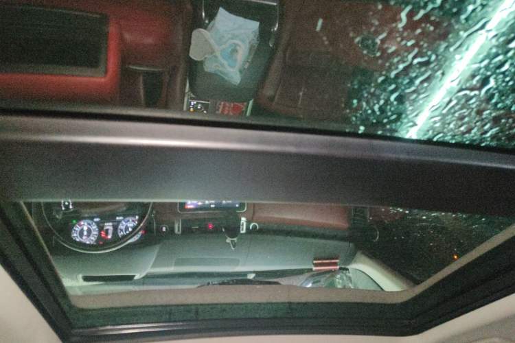 Used Land Rover Range Sport 2020 3.0 L6 HSE DYNAMIC Headliner