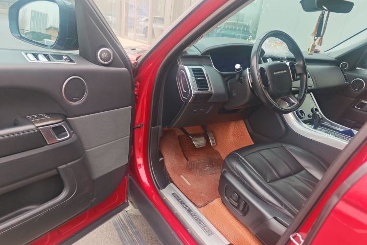 Used Land Rover Range Sport 2020 3.0 L6 HSE DYNAMIC Interior 2