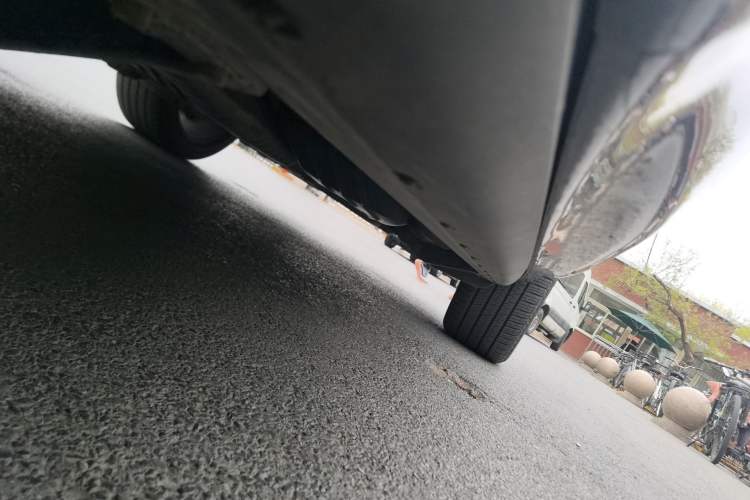 Used Land Rover Range Sport 2020 3.0 L6 HSE DYNAMIC Chassis Front Left