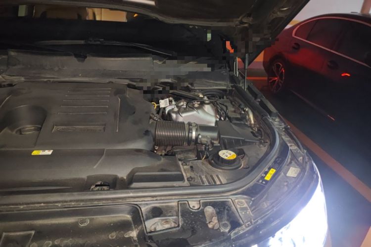 Used Land Rover Range Sport 2020 3.0 L6 HSE DYNAMIC Engine Bay Left