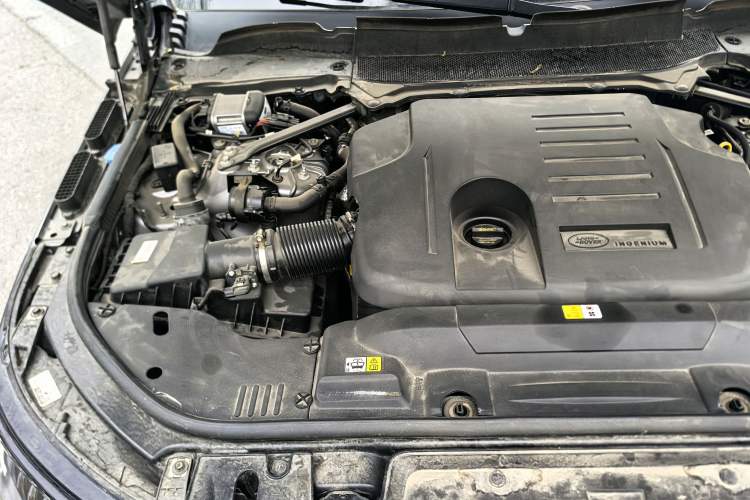 Used Land Rover Range Sport 2020 3.0 L6 HSE DYNAMIC Engine Bay Right