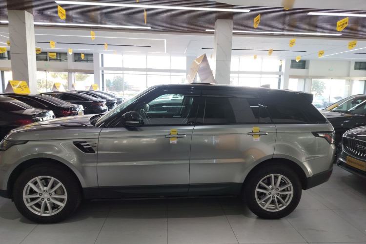 Used Land Rover Range Sport 2020 3.0 L6 SE Exterior 3