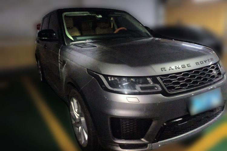Used Land Rover Range Sport 2020 3.0 L6 HSE DYNAMIC Front Right 45 Deg