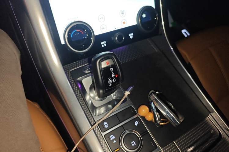 Used Land Rover Range Sport 2020 3.0 L6 HSE DYNAMIC Gear Lever