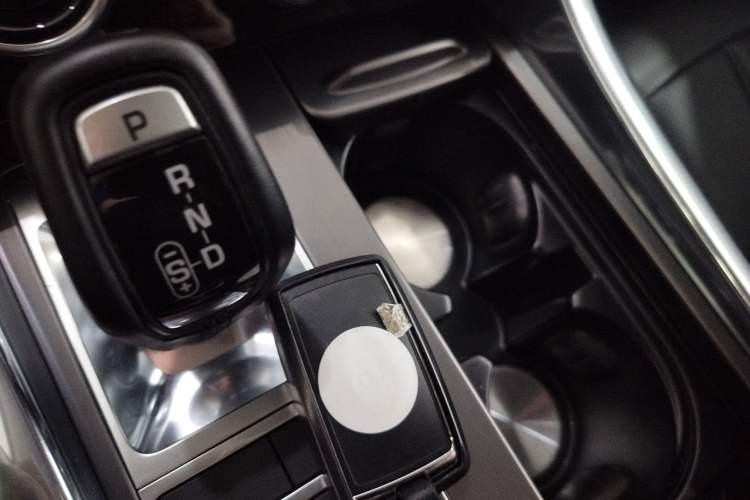 Used Land Rover Range Sport 2020 3.0 L6 SE Interior 1