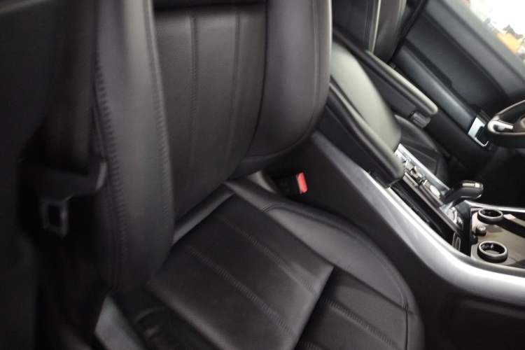 Used Land Rover Range Sport 2020 3.0 L6 SE Right Front Seat