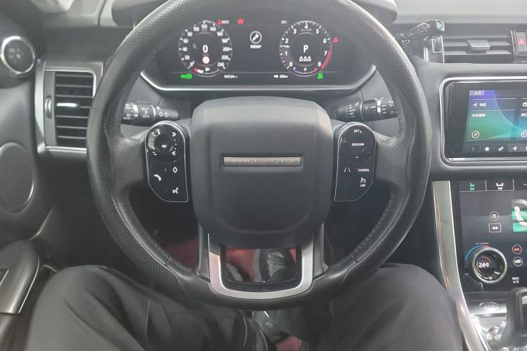 Used Land Rover Range Sport 2020 3.0 L6 SE Steering Wheel