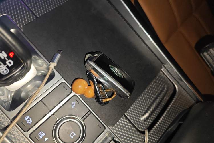 Used Land Rover Range Sport 2020 3.0 L6 HSE DYNAMIC Vehicle Key