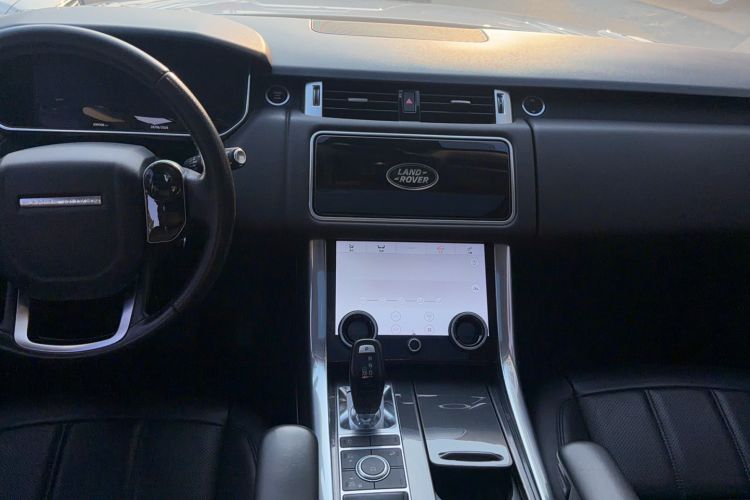 Used Land Rover Range Sport 2020 3.0 L6 SE Audio And AC Panel