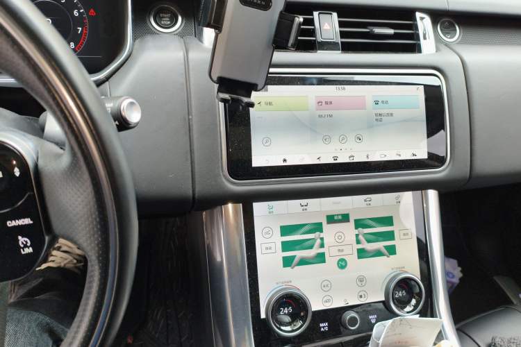 Used Land Rover Range Sport 2020 3.0 L6 SE Audio And AC Panel
