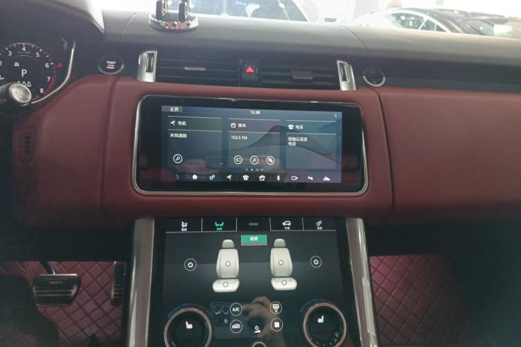Used Land Rover Range Sport 2020 3.0 L6 HSE DYNAMIC Audio And AC Panel
