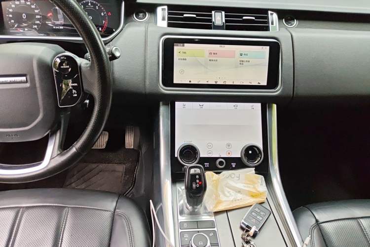 Used Land Rover Range Sport 2020 3.0 L6 SE Audio And AC Panel